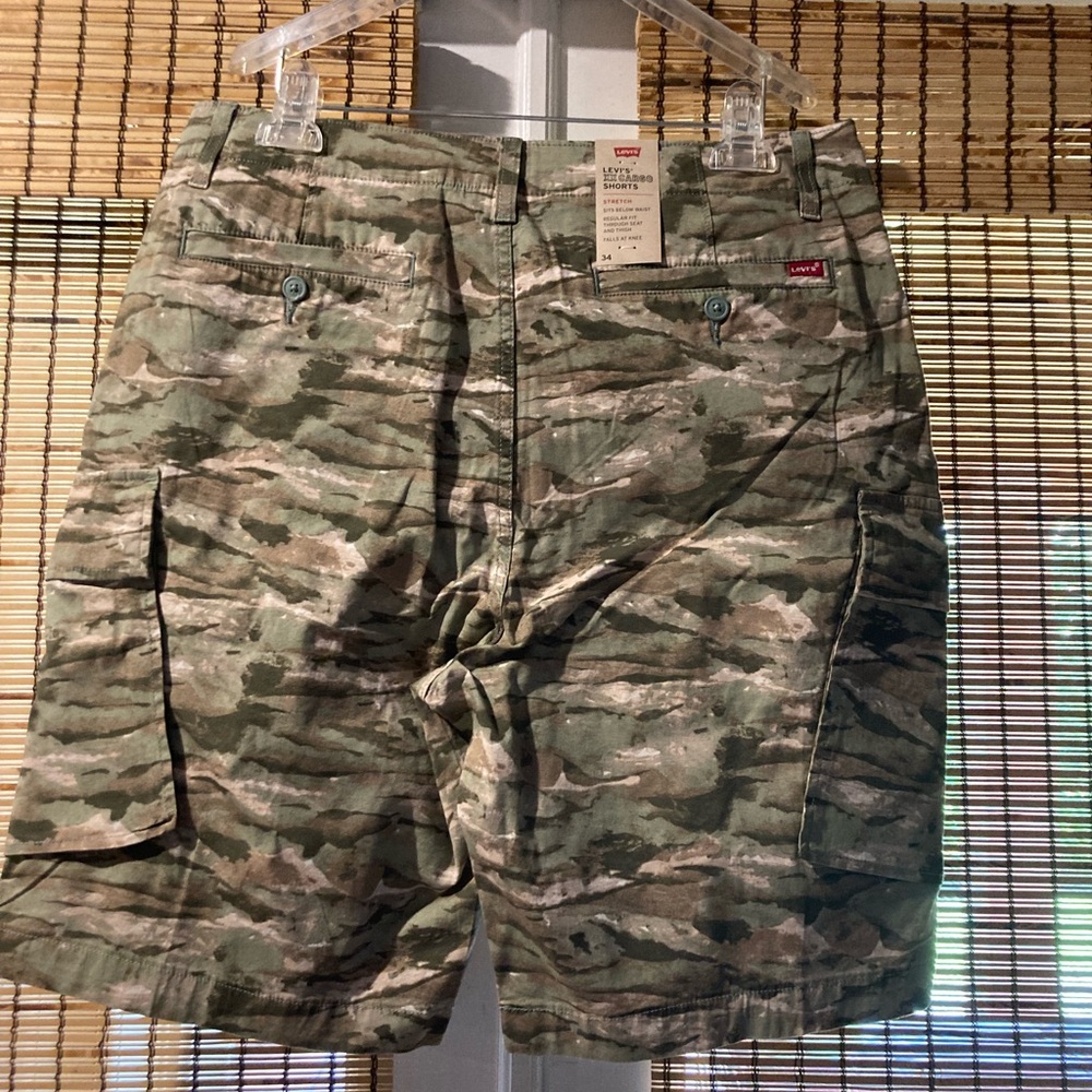 Levi’s XX Cargo Shorts - Picture 2 of 4